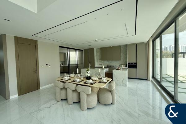 BRAND NEW | 5 BED VILLA |  PRIVATE POOL